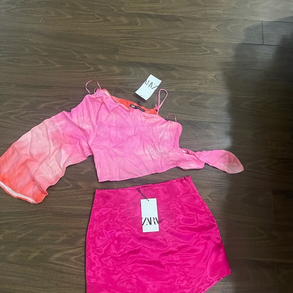 Zara blogger symmetrical pink skirt and blouse - Picture 2 of 8